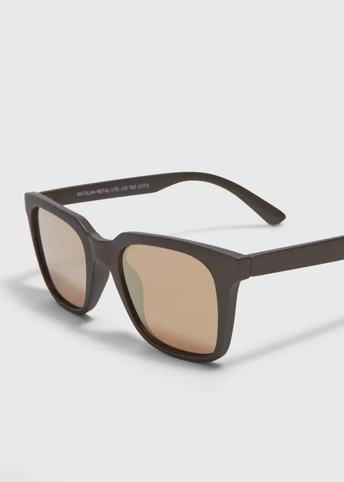 Grey Wayfarer Sunglasses Image 2