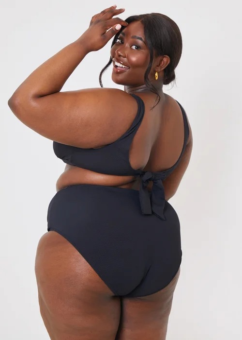 In the Style Jac Jossa Black Trim Bkini Top - 24 Image 9