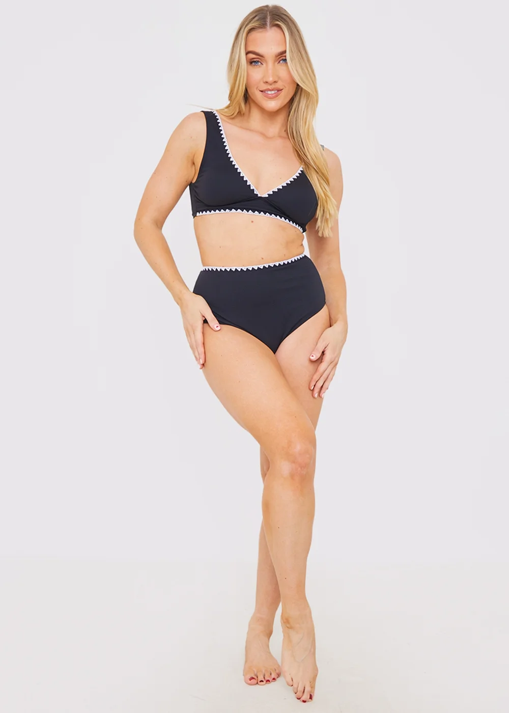 In the Style Jac Jossa Black Trim Bkini Top - 24 Image 3
