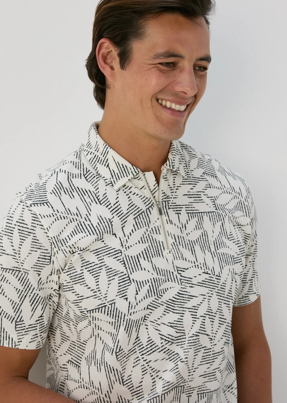 Ecru Leaf Polo Shirt - S Image 3