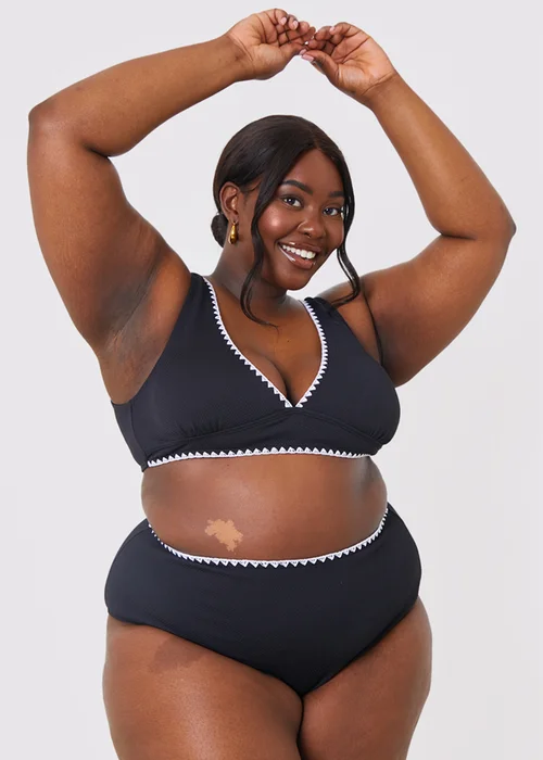 In the Style Jac Jossa Black Trim High Waisted Bkini Bottoms - Size 8 Image 7