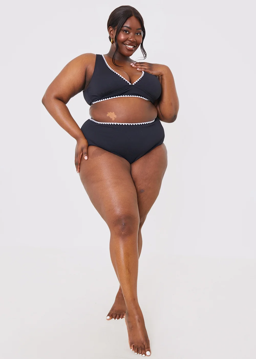 In the Style Jac Jossa Black Trim High Waisted Bkini Bottoms - Size 8 Image 8