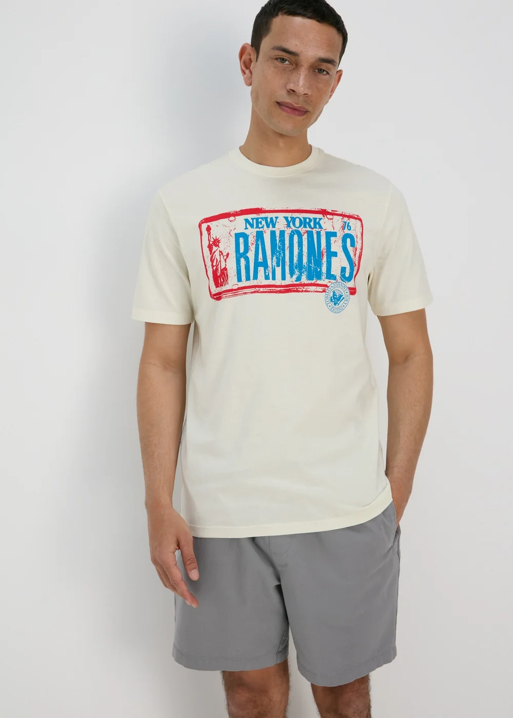 Ramones Band T-Shirt - S Image 1