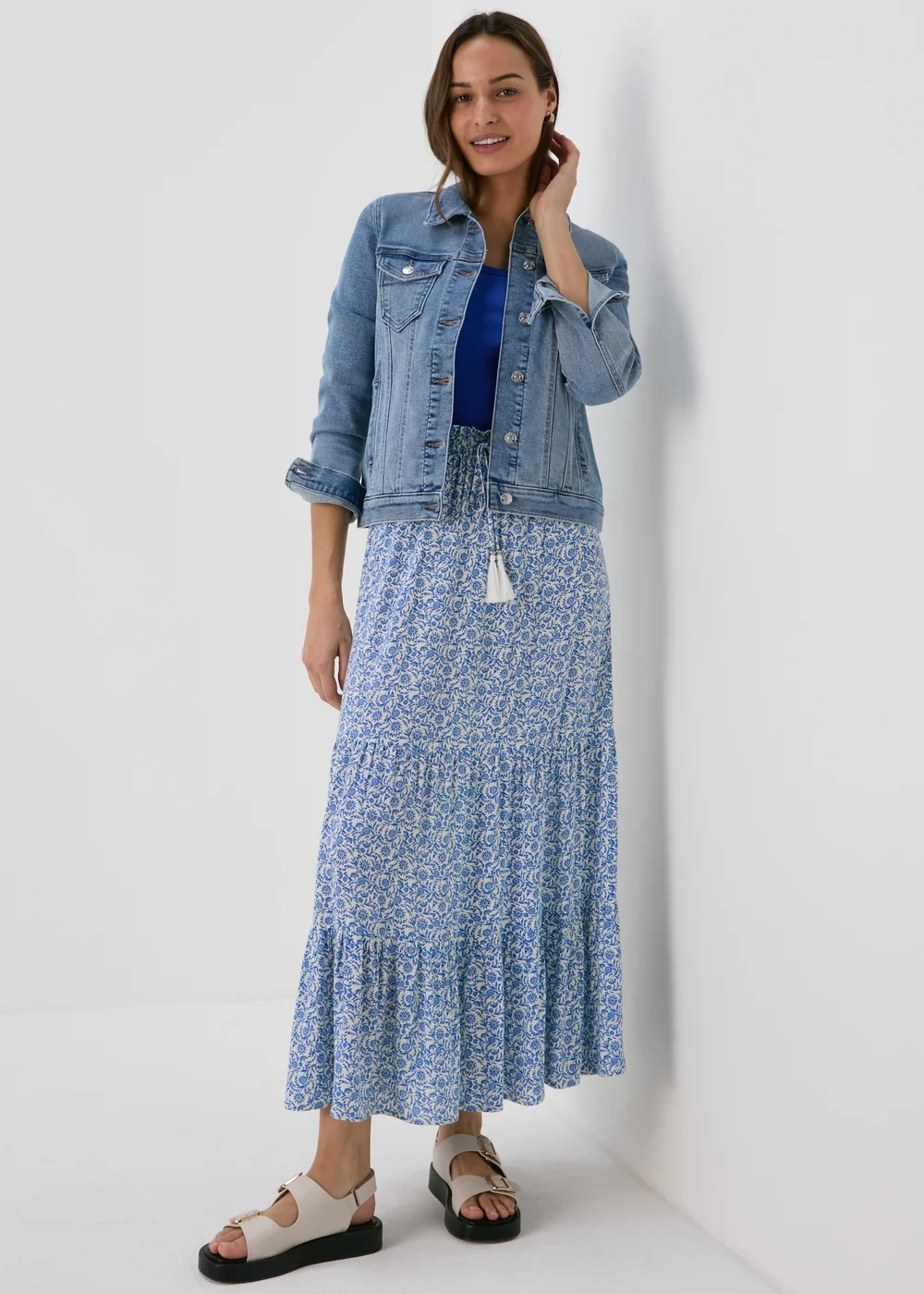 Papaya Petite Blue Floral Crinkle Viscose Skirt - Size 6 Image 4