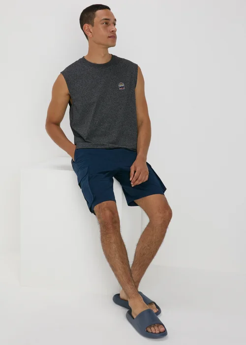 Grey Badge Vest - S Image 4