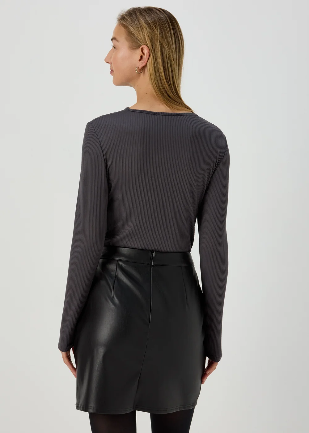 Grey Ribbed Cut Out Top - 8 Image 2