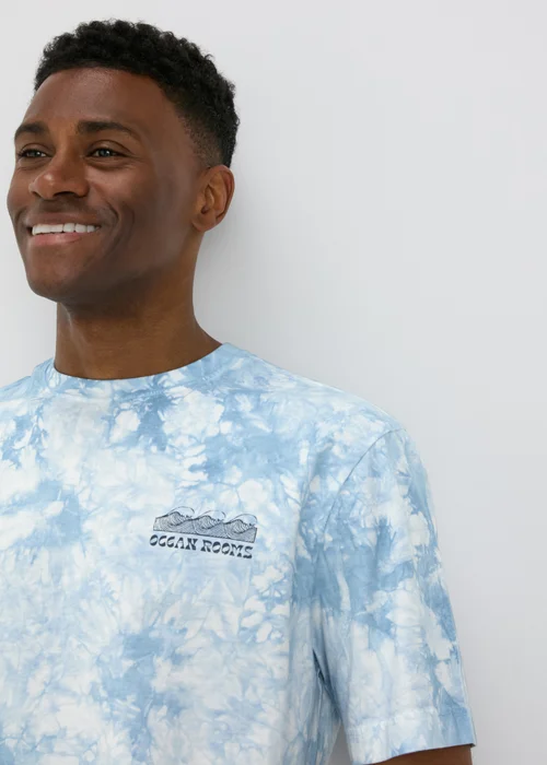 Light Blue Tie Dye T-Shirt - S Image 3
