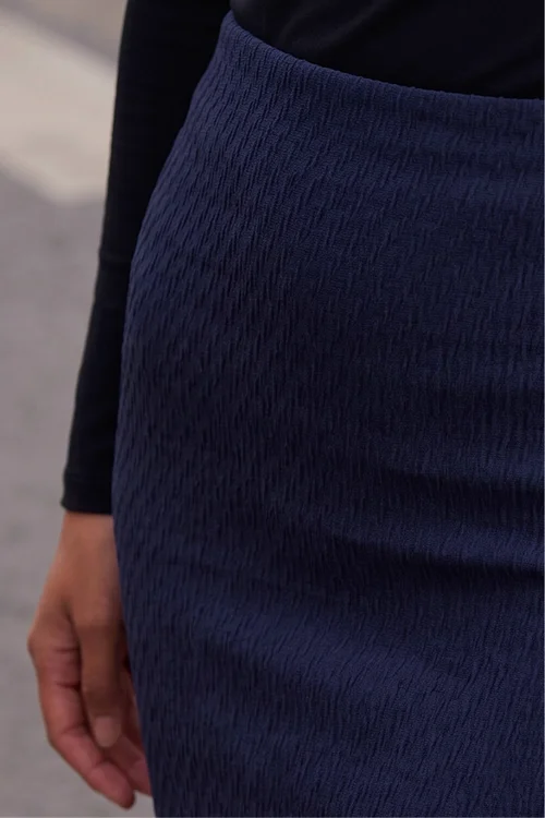 Roman Navy Short Textured Elastic Waist Jersey Skirt - 12 Image 4