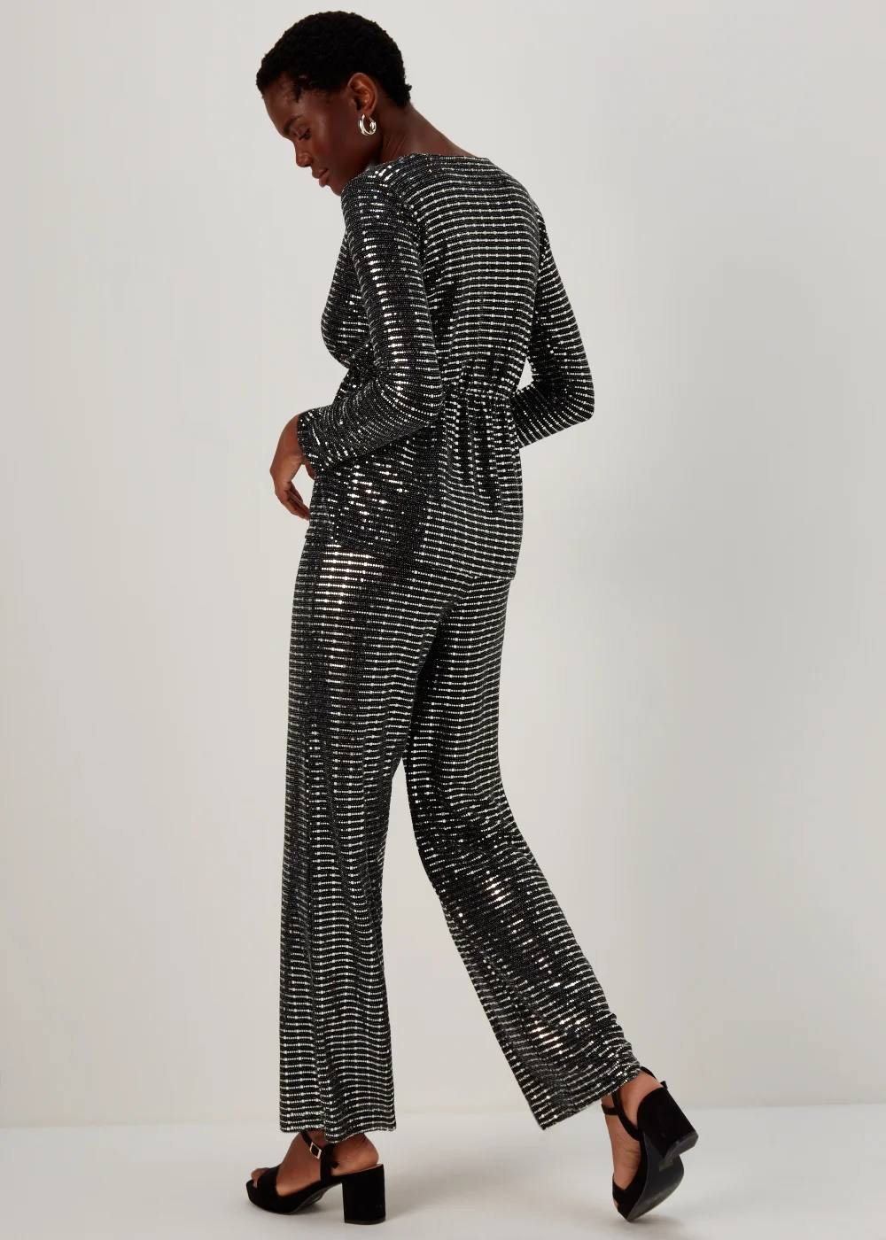 Et Vous Silver Sequin Trousers - Size 8 Image 2