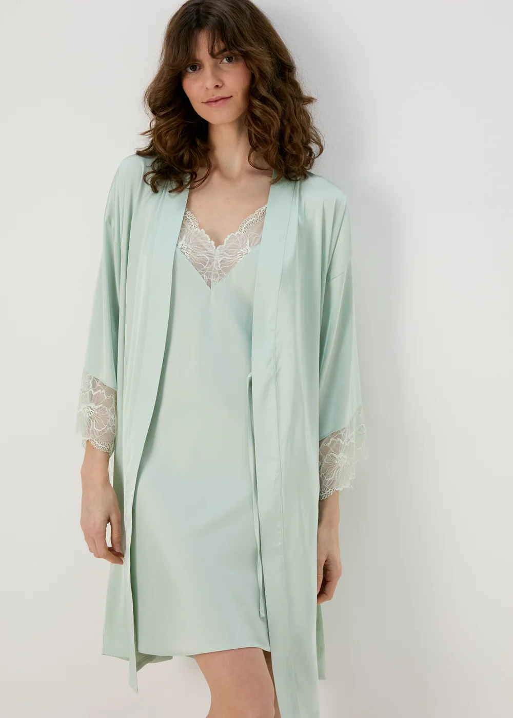 Green Lace Bridal Dressing Gown - Small Image 1