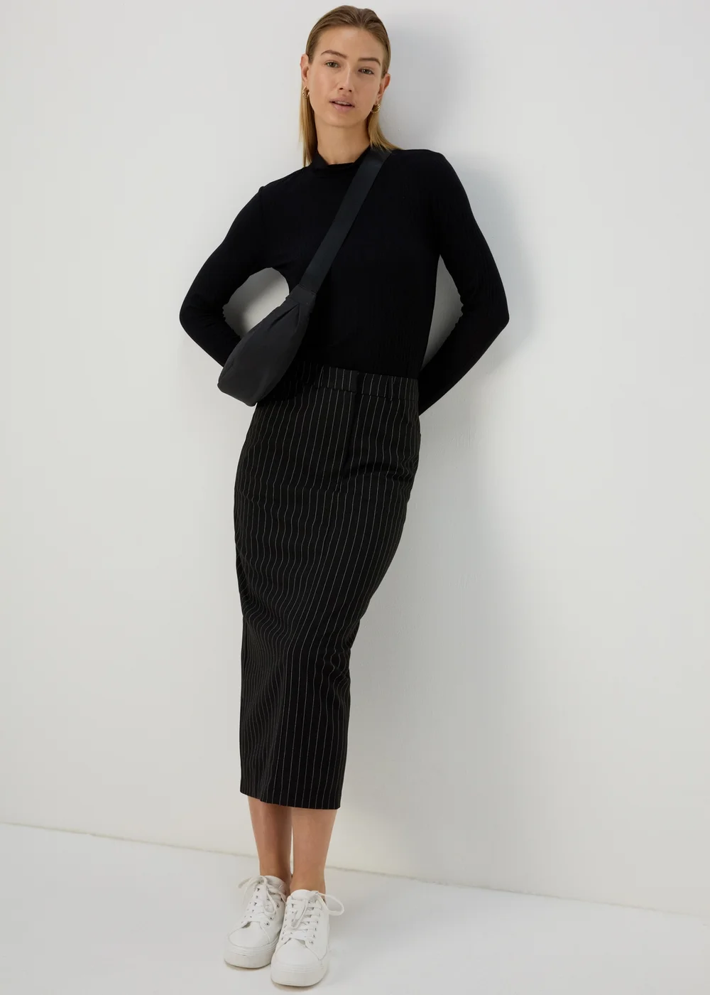 Black Pinstripe Maxi Skirt - Size 8 Image 4