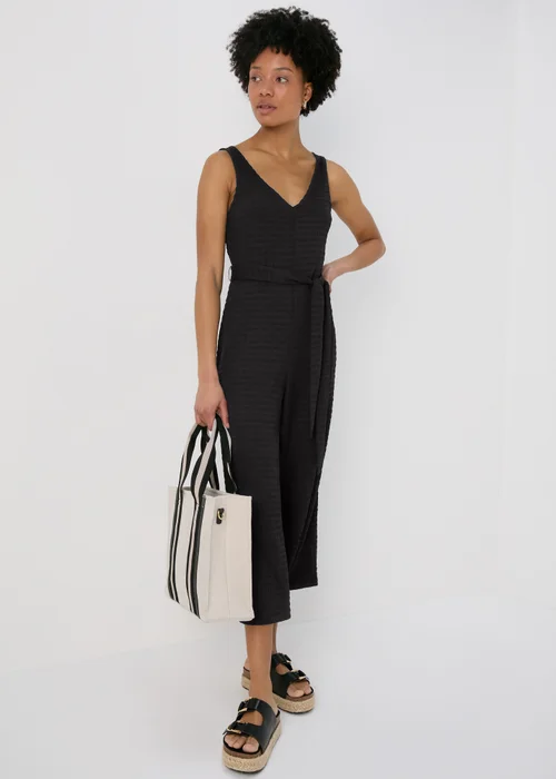 Black V Neck Textured Jumpsuit - 8 Image 4