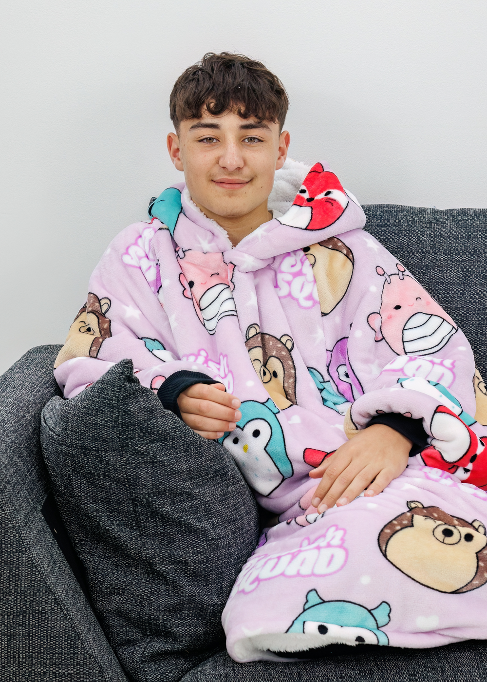 HUGZEE Squishmallows Bright Hooded Wearable Throw - Medium Image 3