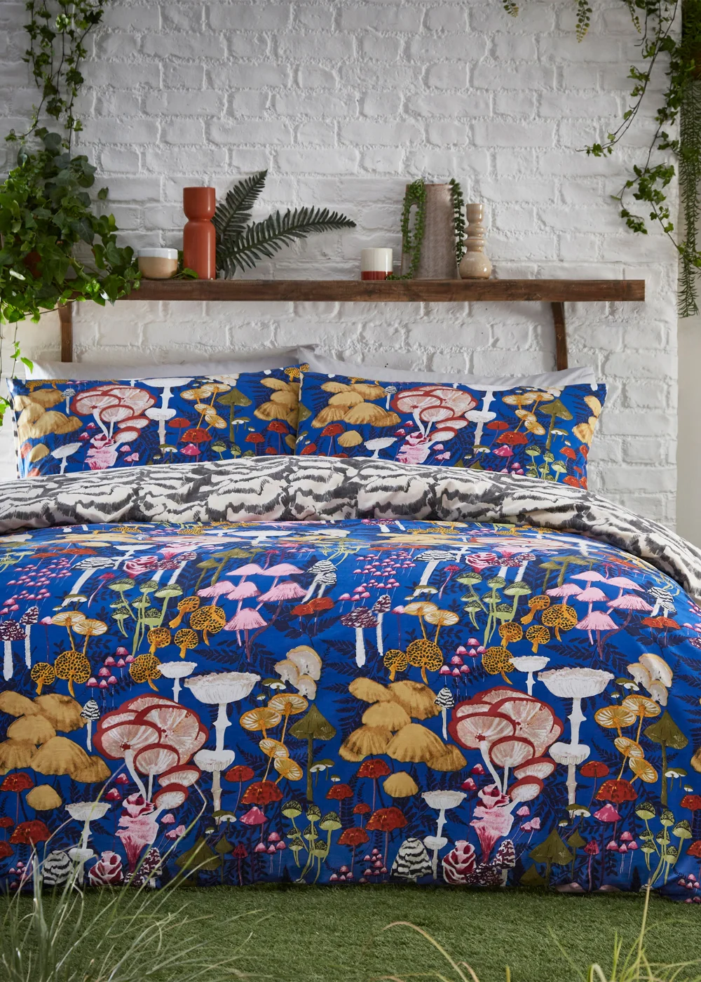 furn. Amanita Abstract Mushroom Duvet Cover Set Cobalt - Single Image 1