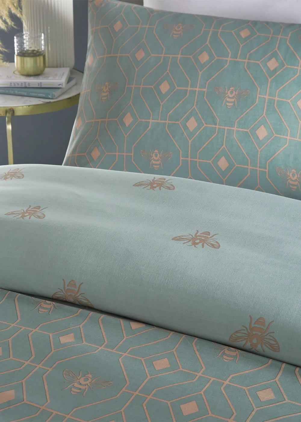 furn. Bee Deco Geometric Duvet Cover Set Eau De Nil - Single Image 3