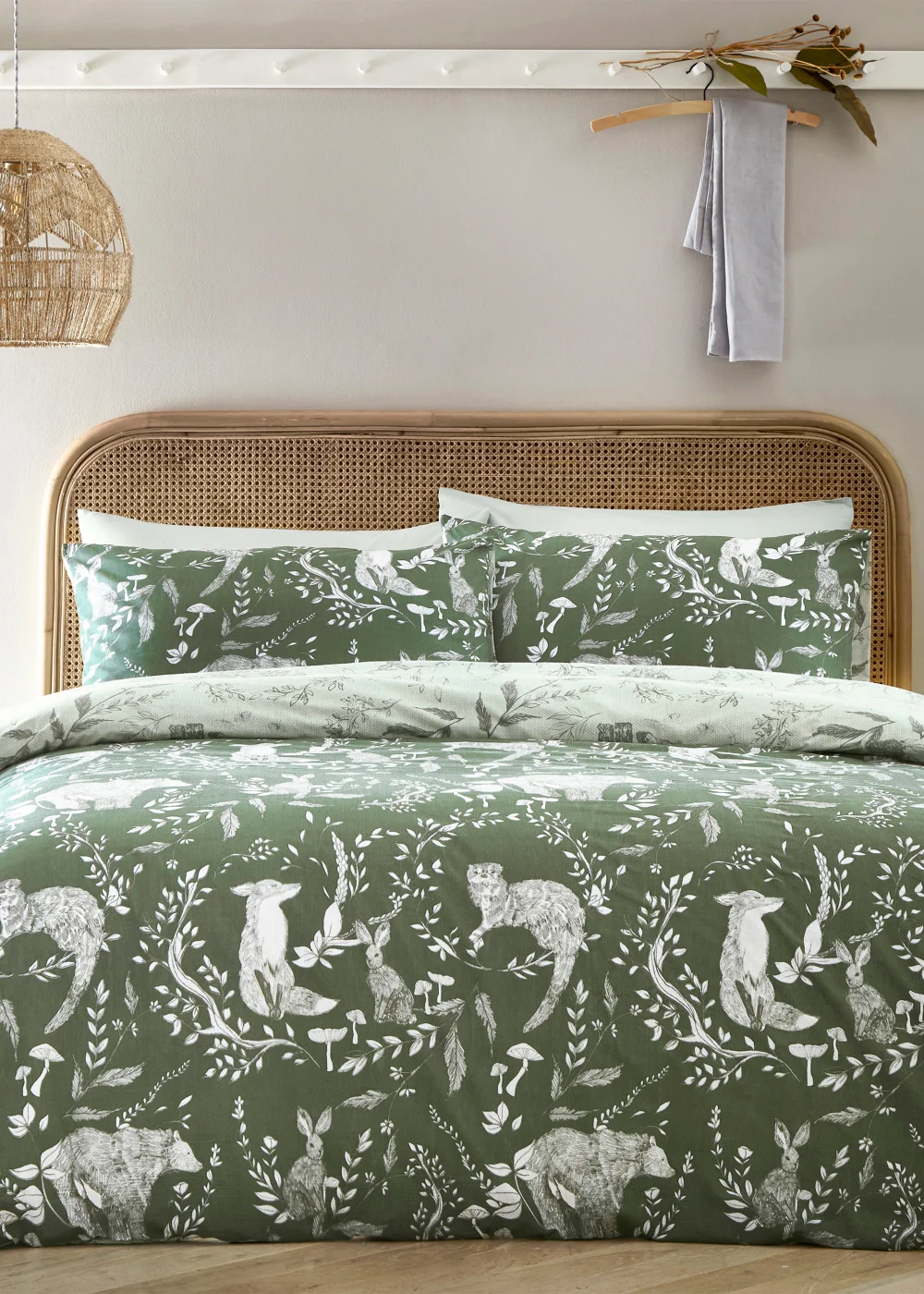 furn. Buckthorn Woodland Duvet Cover Set - Single Image 1