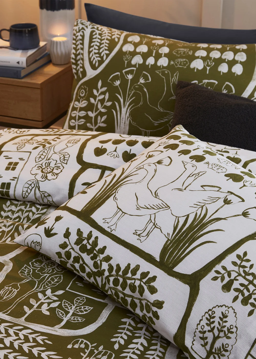 furn. Frida Abstract Floral Duvet Cover Set Green - Single Image 3