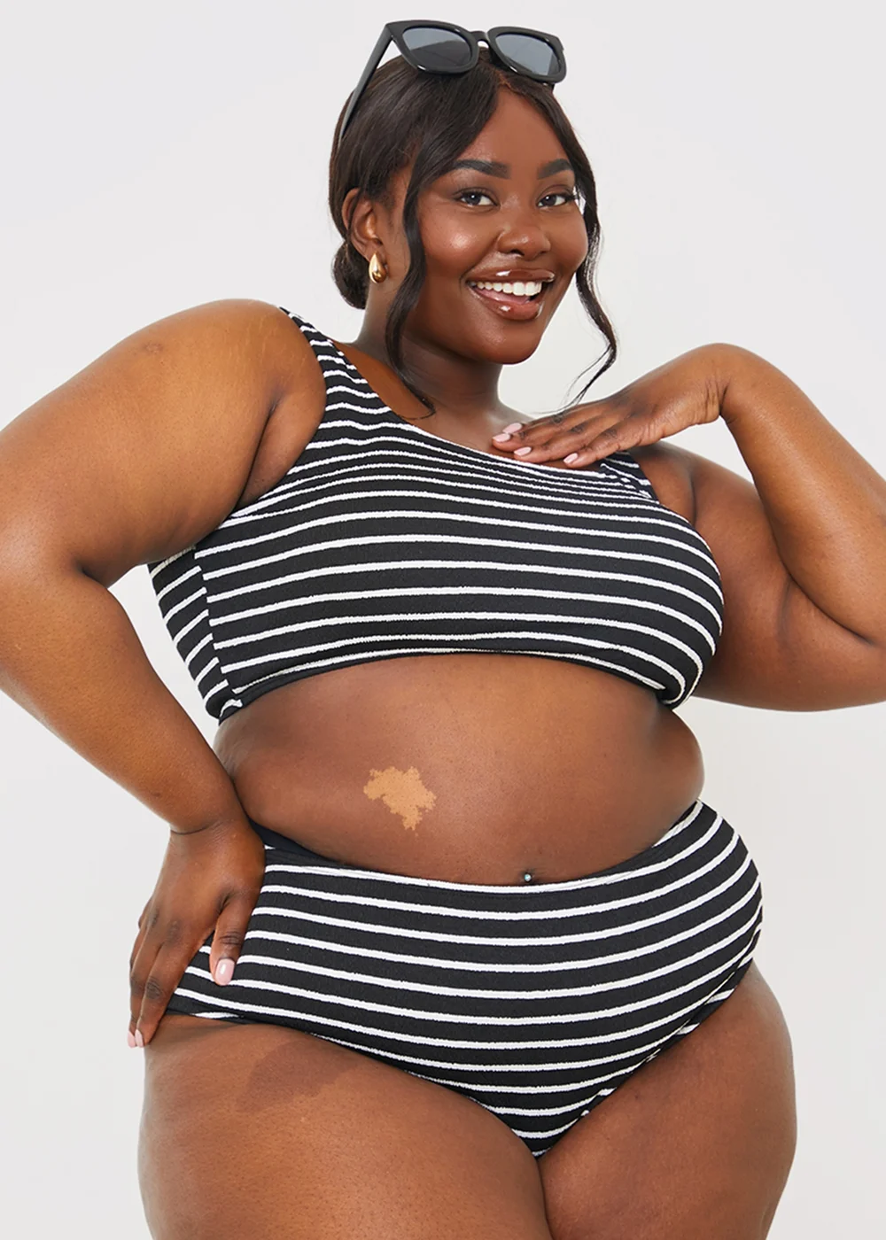 In The Style Black Crinkle Stripe Bikini Bottom - Size 8 Image 4