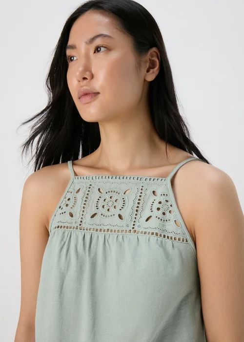 Green Lace Detail Cami Top - 8 Image 3