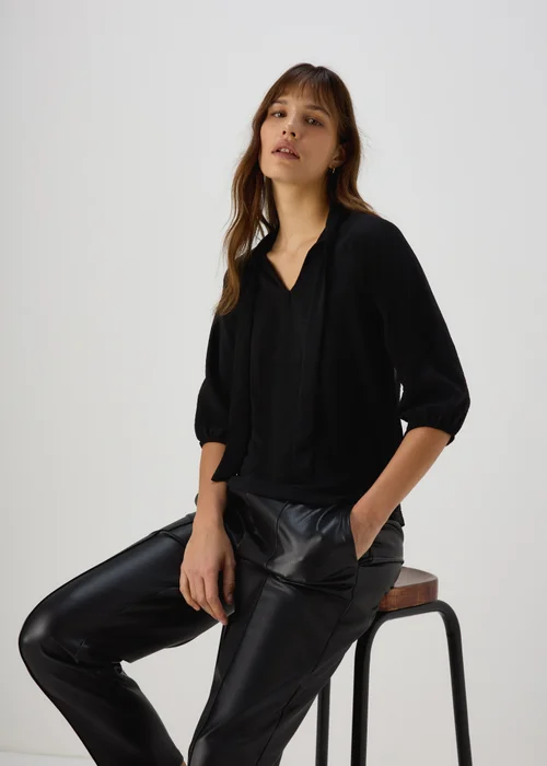 Black Pussybow Blouse - 8 Image 4