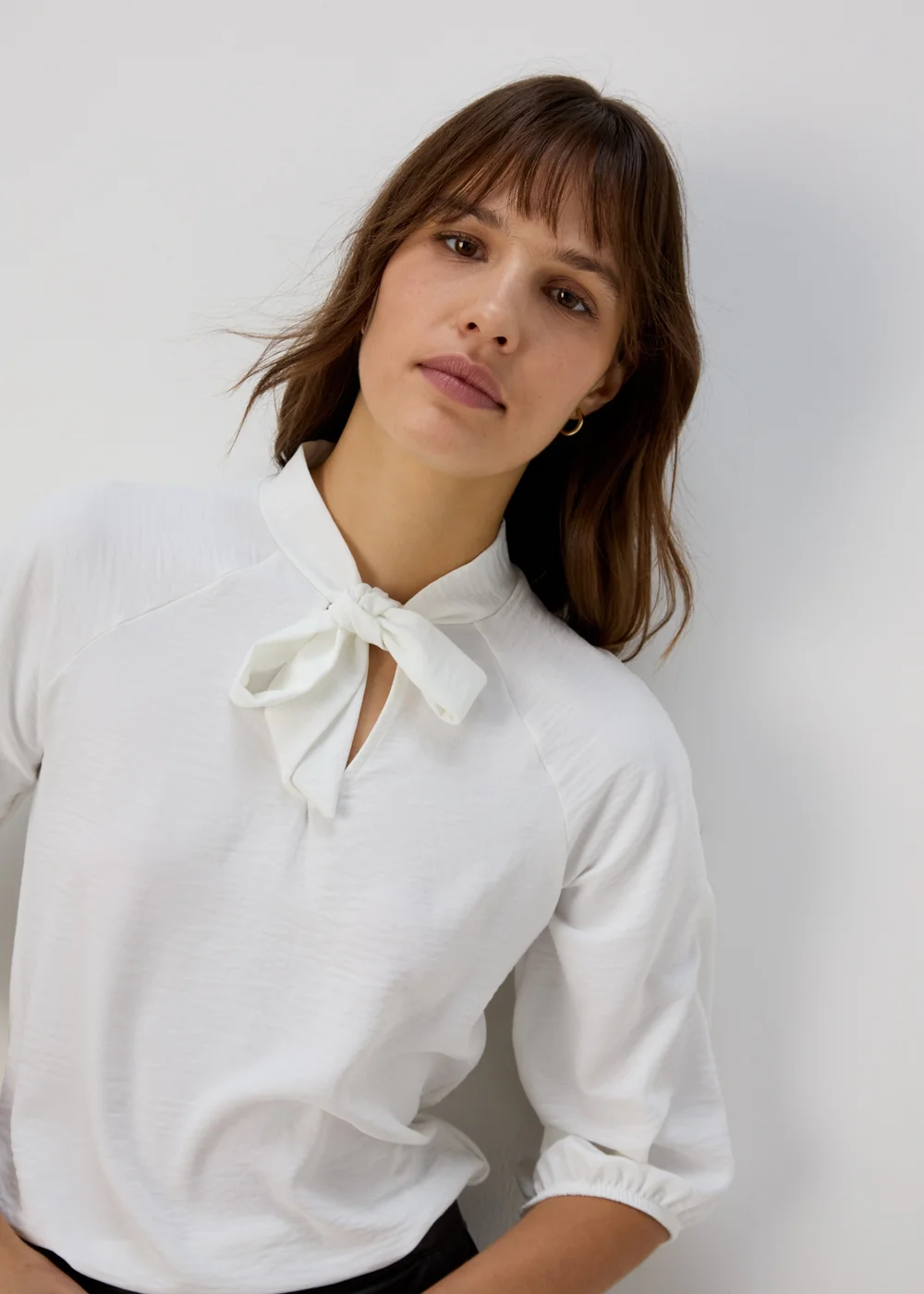 Ivory Pussybow Blouse - 8 Image 3