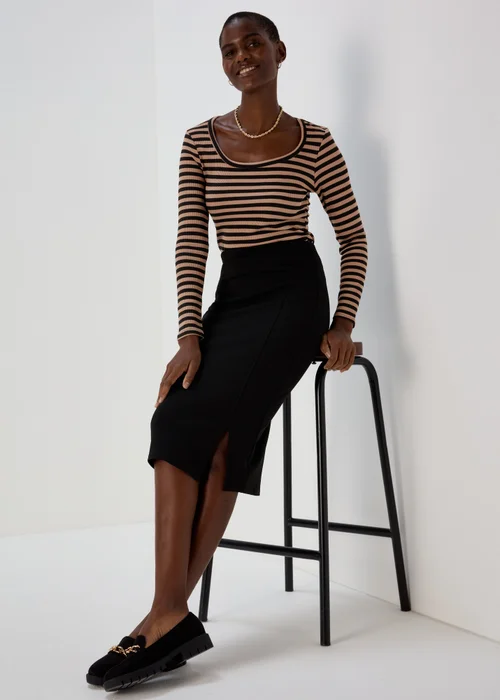 Camel Stripe Scoop Neck Top - 8 Image 4