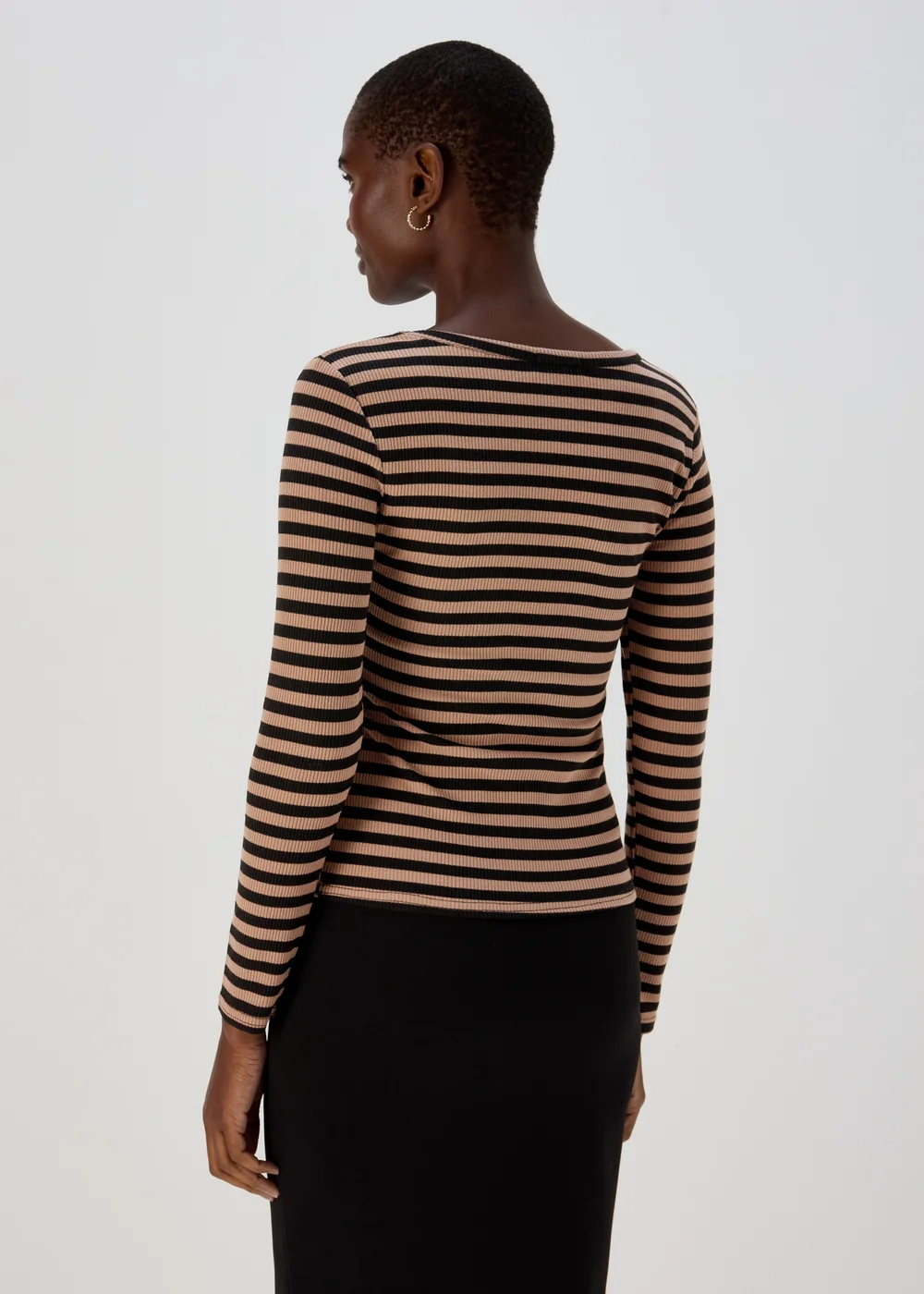Camel Stripe Scoop Neck Top - 8 Image 2