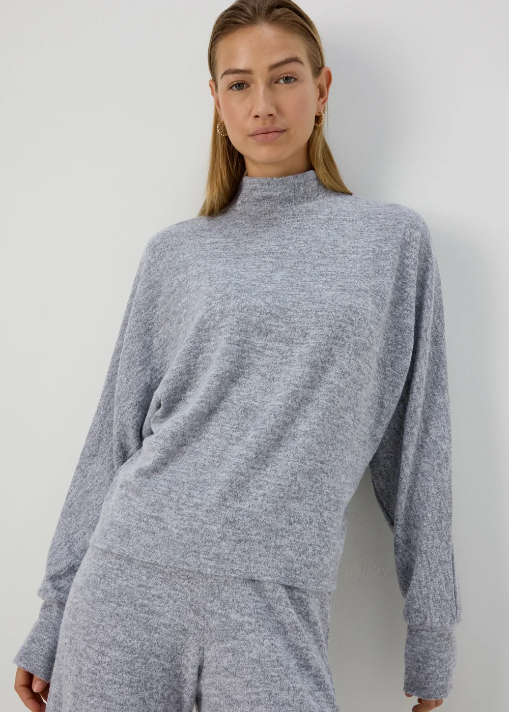 Grey Long Sleeve Dolman Top - Size 8 Image 3