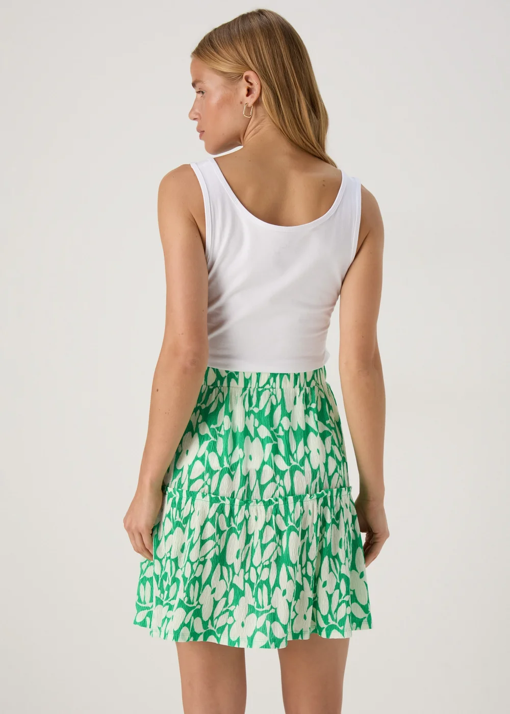 Green Tiered Mini Skirt - Size 8 Image 2