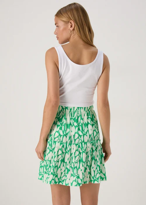 Green Tiered Mini Skirt - Size 8 Image 2