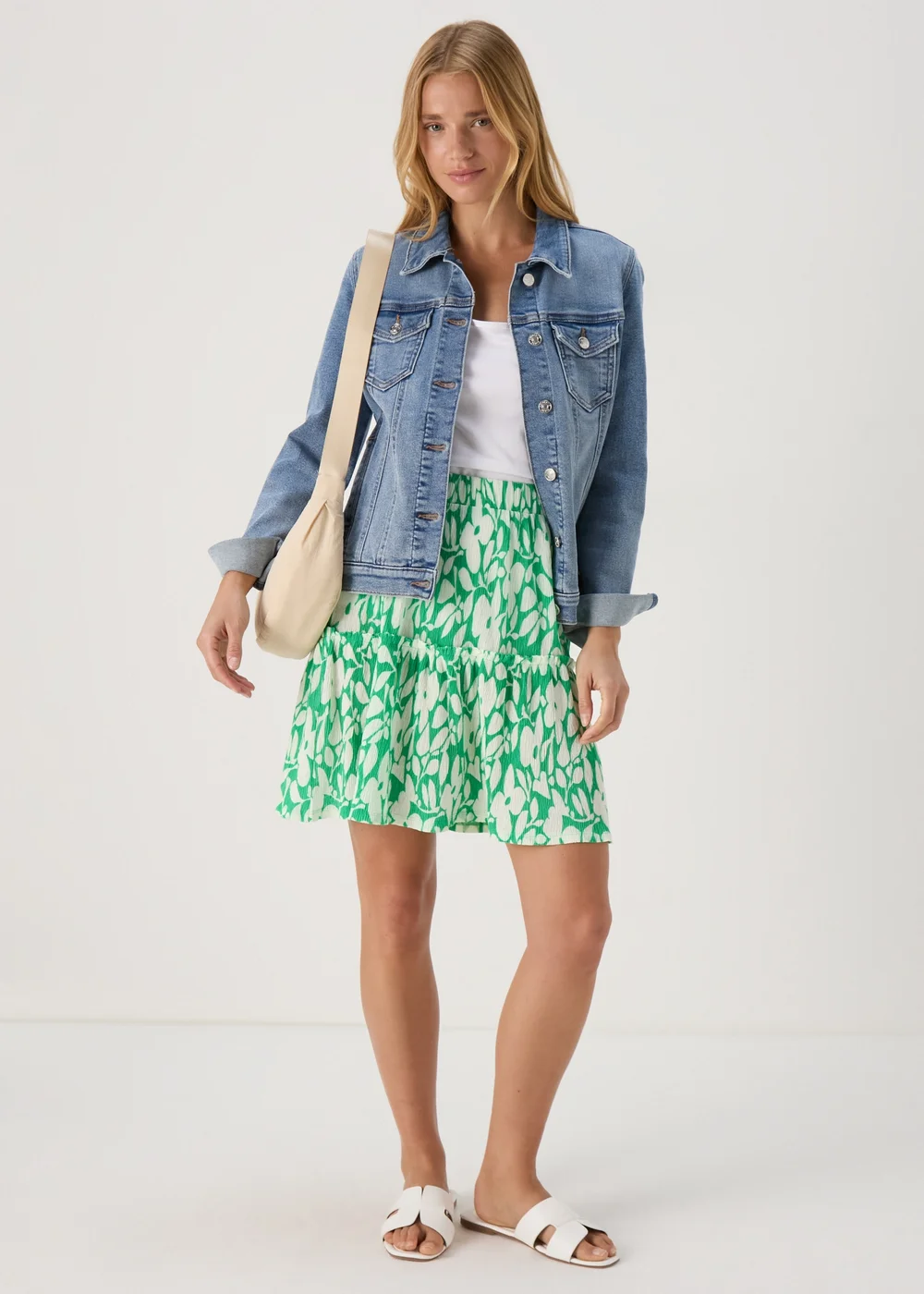 Green Tiered Mini Skirt - Size 8 Image 4