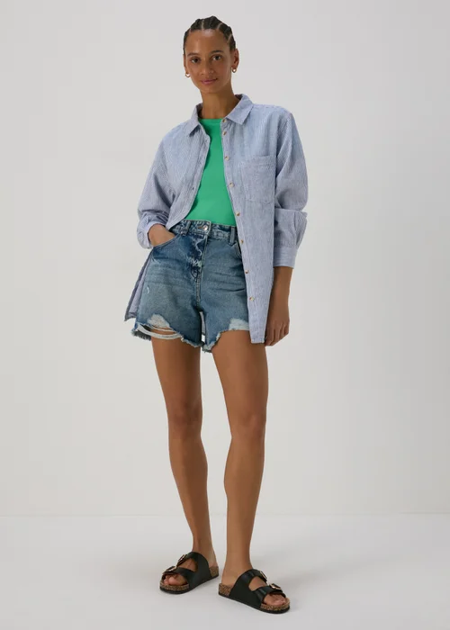 Green T-Shirt - Size 8 Image 4