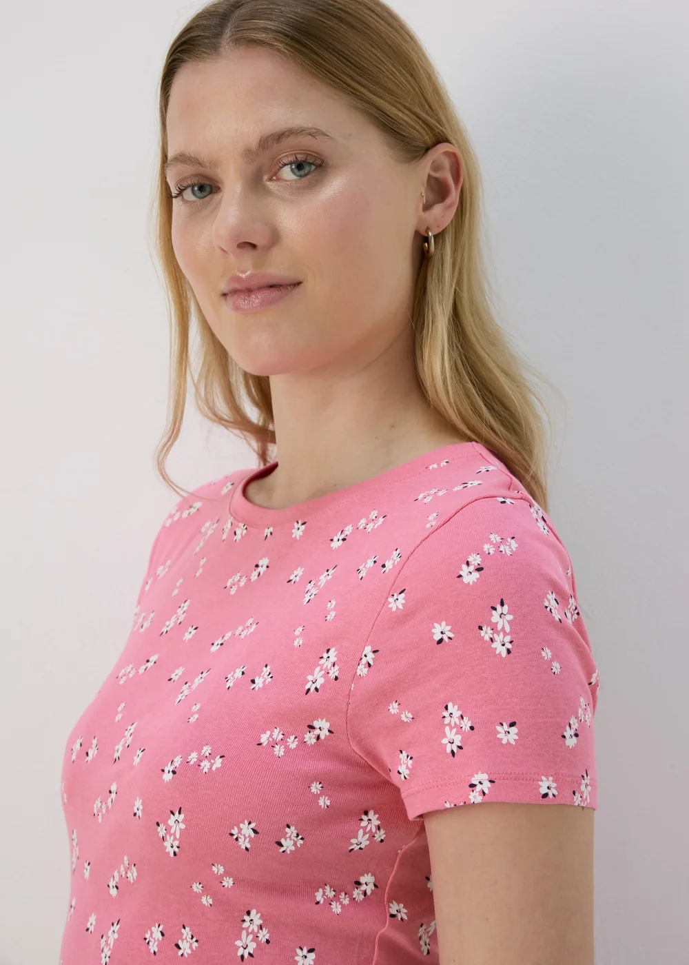 Pink Floral Print T-Shirt - 8 Image 3