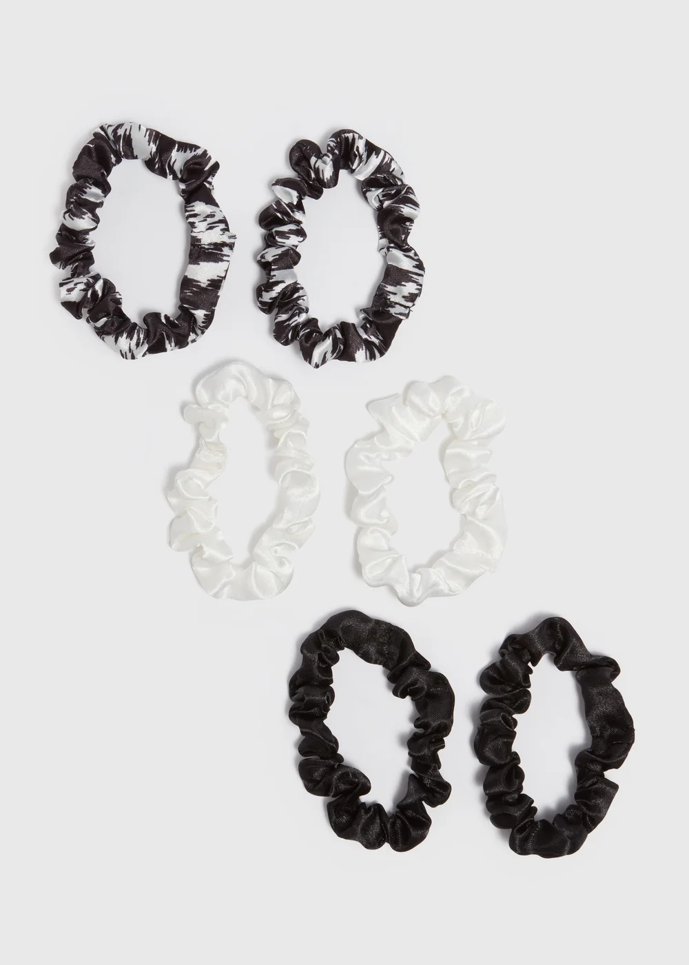 6 Pack Black & White Scrunchies - One Size Image 1