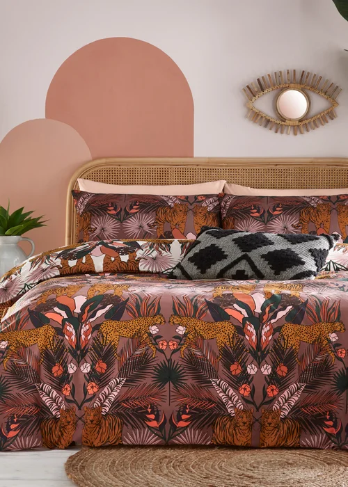 furn. Kaihalulu Exotic Floral Duvet Cover Set - Single Image 2