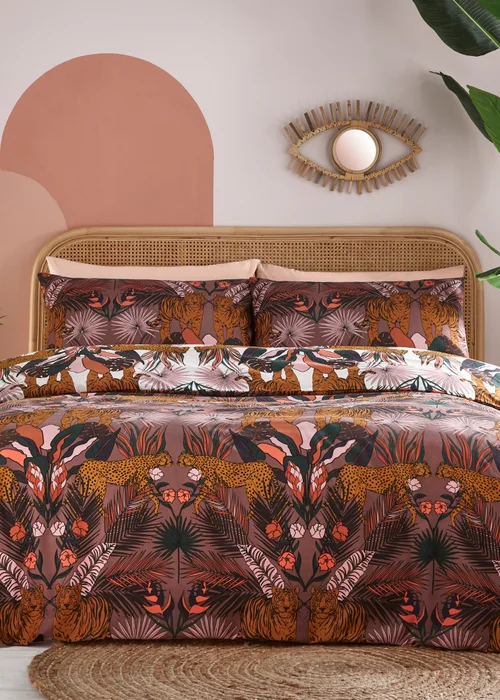 furn. Kaihalulu Exotic Floral Duvet Cover Set - Single Image 1
