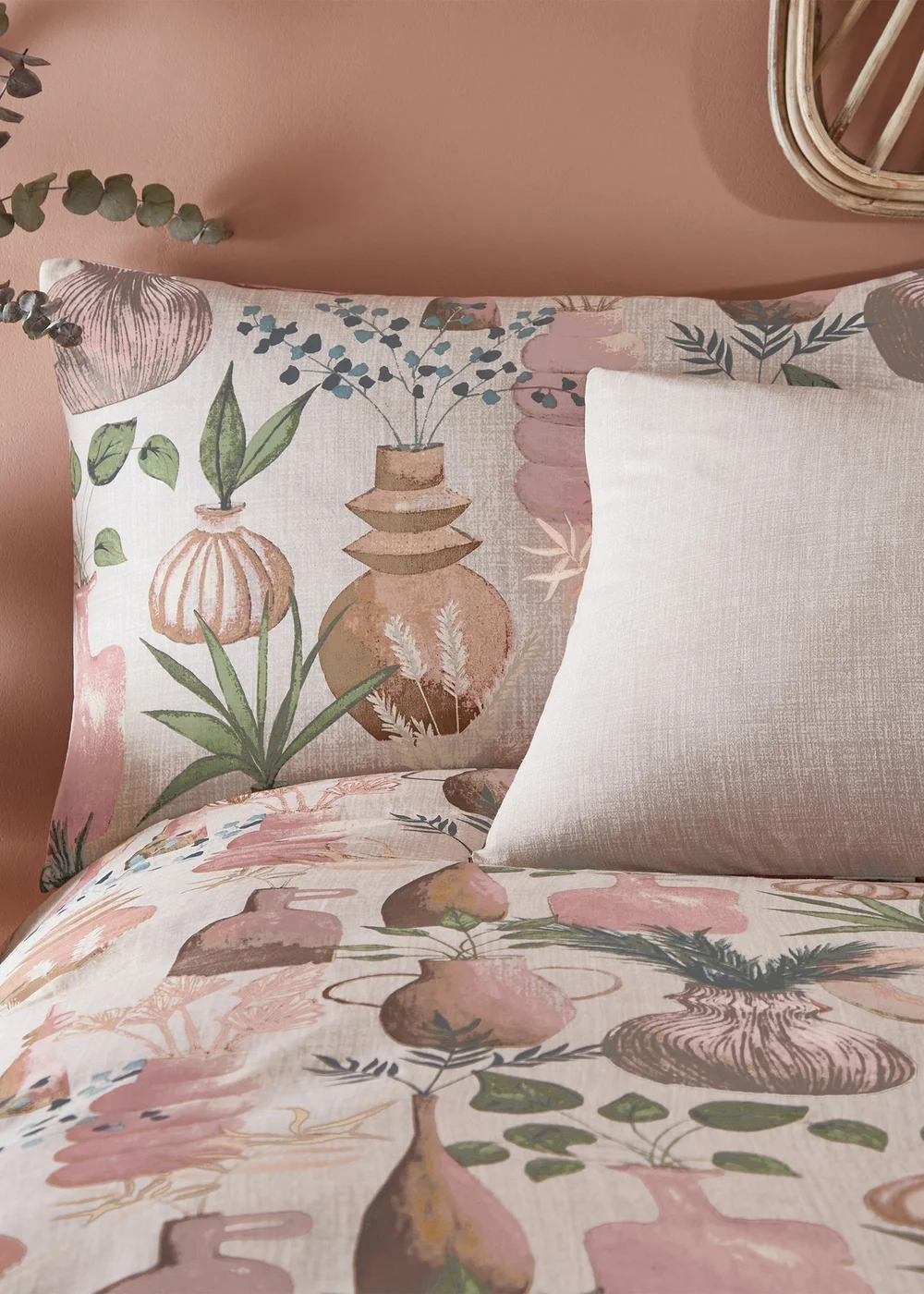 furn. Earthen Trending Floral Duvet Cover Set - Single Image 2