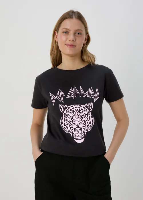 Black Leopard Print T-Shirt - 8 Image 1