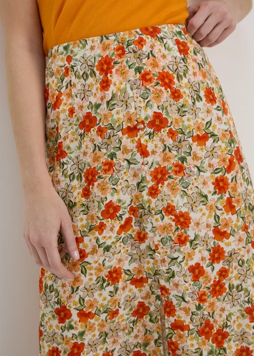 Papaya Petite Beige Ditsy Flared Hem Button Skirt - 6 Image 3