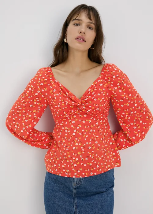 Red Floral Sweetheart Top - 8 Image 1