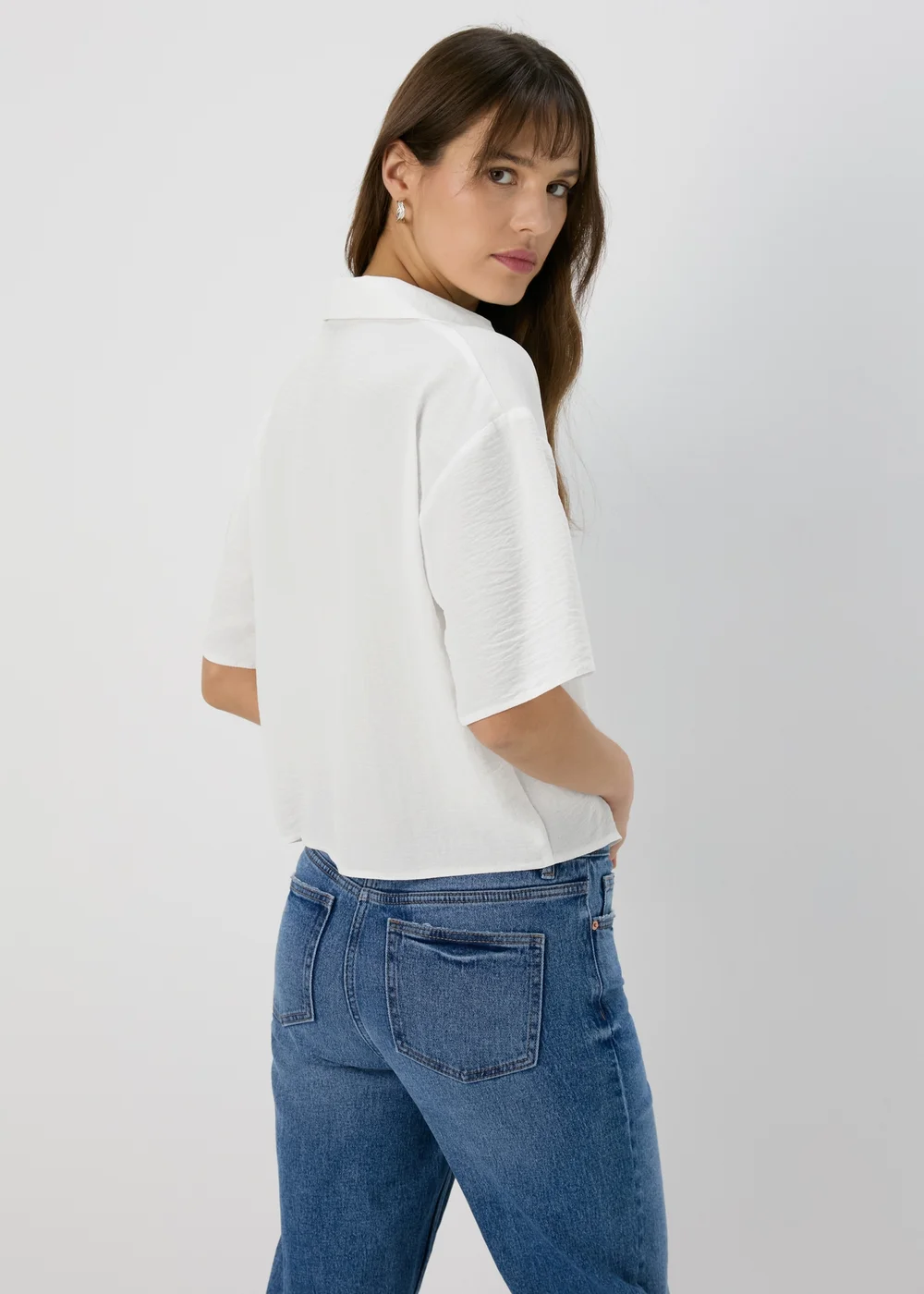White Boxy Shirt - 8 Image 2