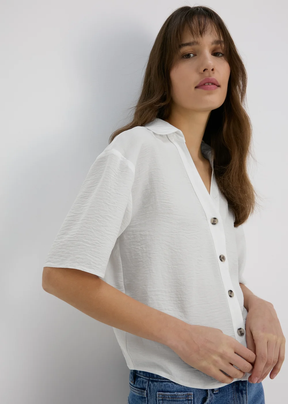White Boxy Shirt - 8 Image 1