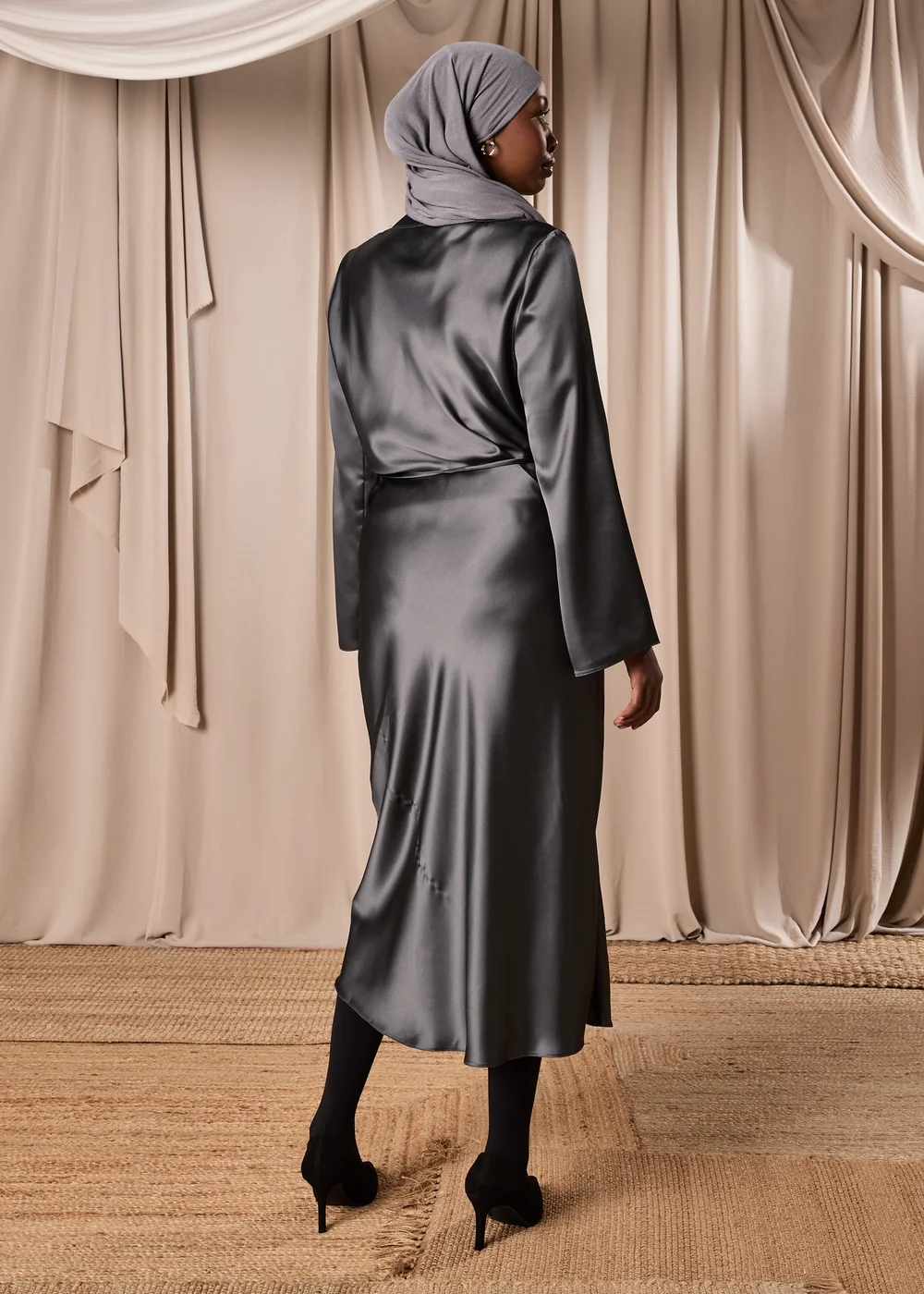 Grey Satin Belted Midi Dress - 8 Image 2