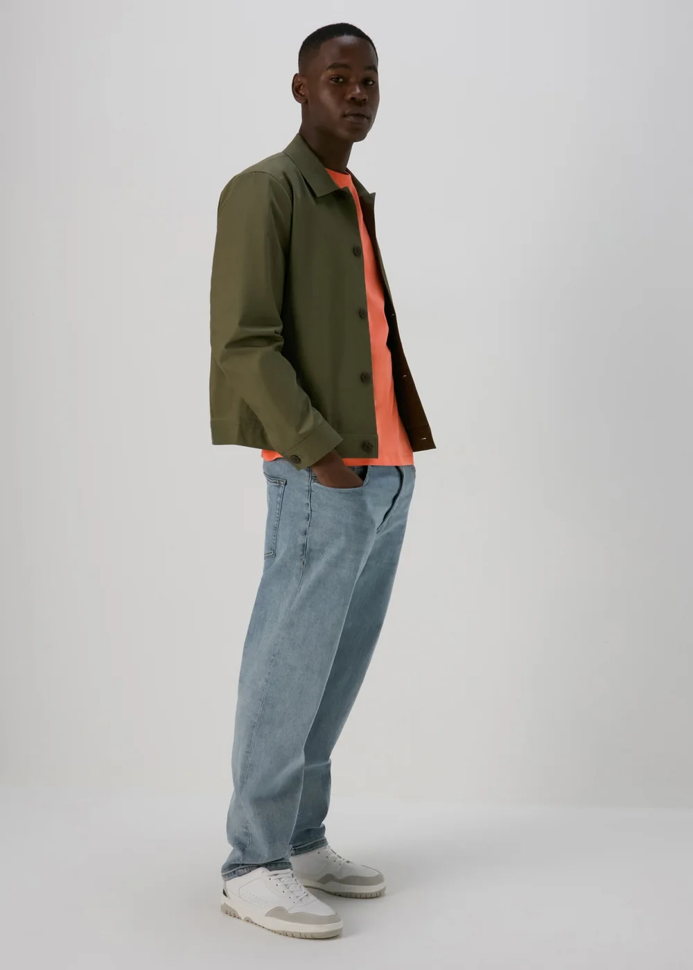 Coral Essential Crew Neck Tee - S Image 4