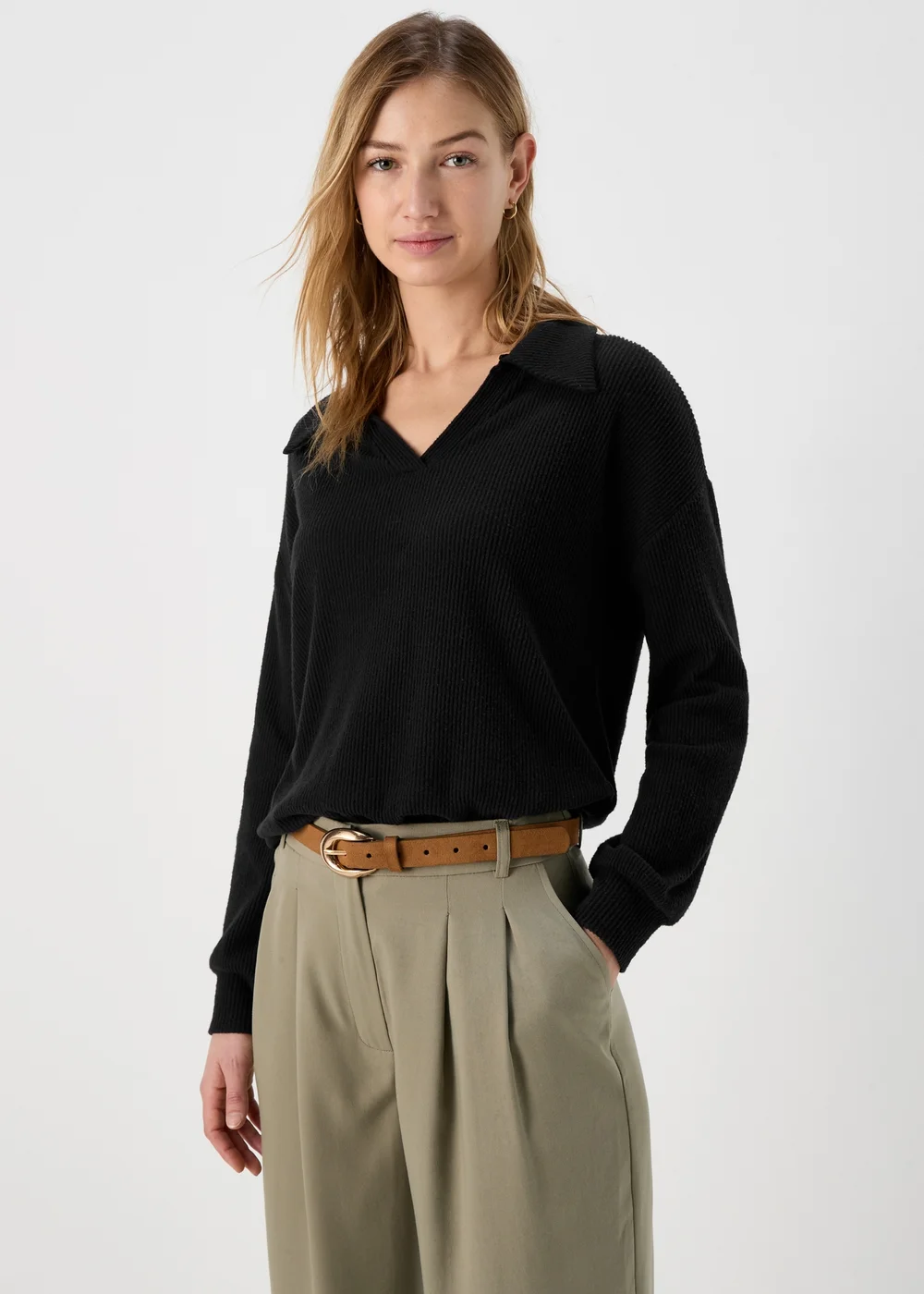 Black Collared Pullover Top - 8 Image 1