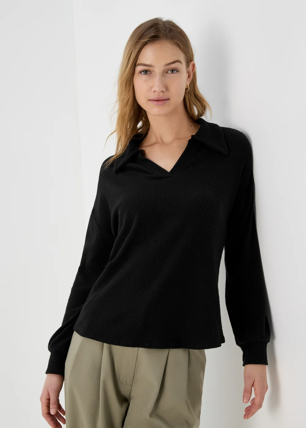 Black Collared Pullover Top - 8 Image 3