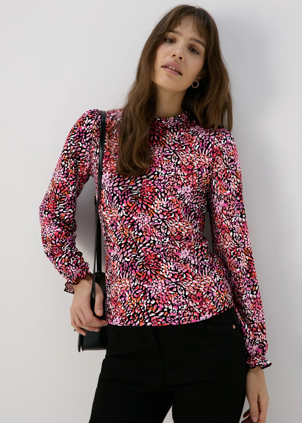 Red Piecrust Collar Top - 8 Image 4