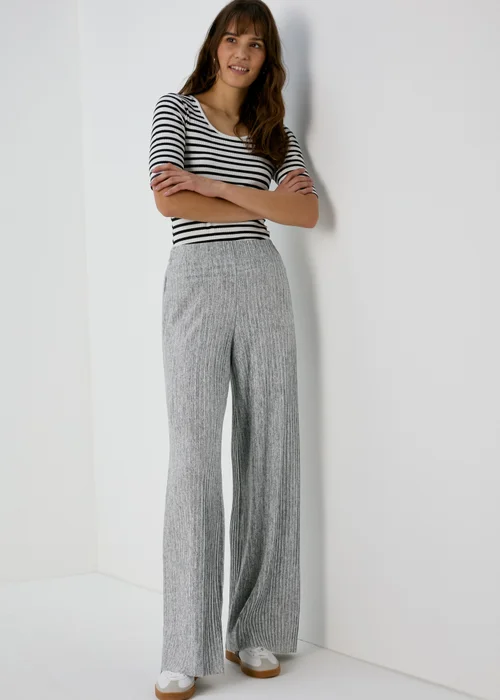 Grey Pleated Trousers - 8 Image 4