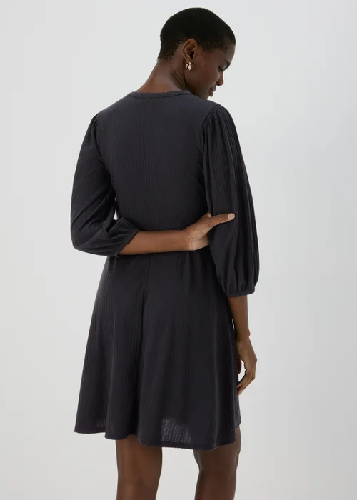 Black Keyhole Neck Skater Dress - 8 Image 2