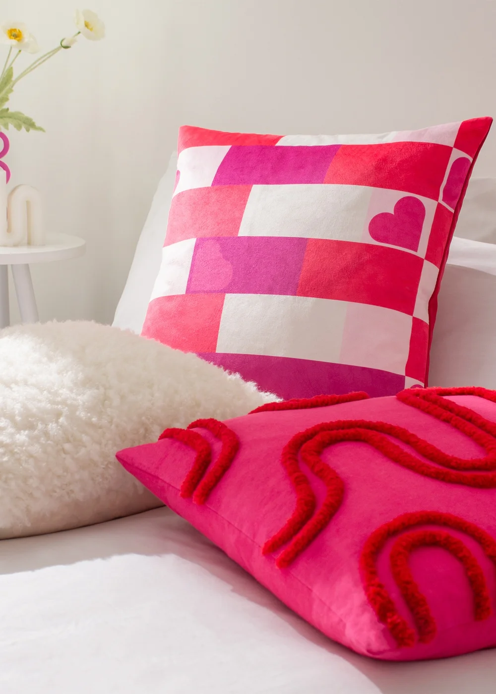 Heya Home Fluff Ball Faux Fur Filled Cushion (45cm x 45cm x 8cm) Dreamy Cream - One Size Image 6